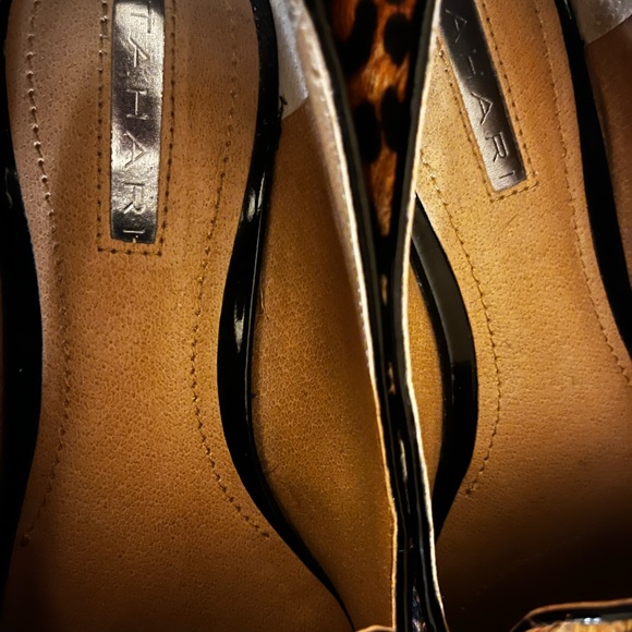 Tahari “Foley” Leopard Flats - Picture 6 of 7